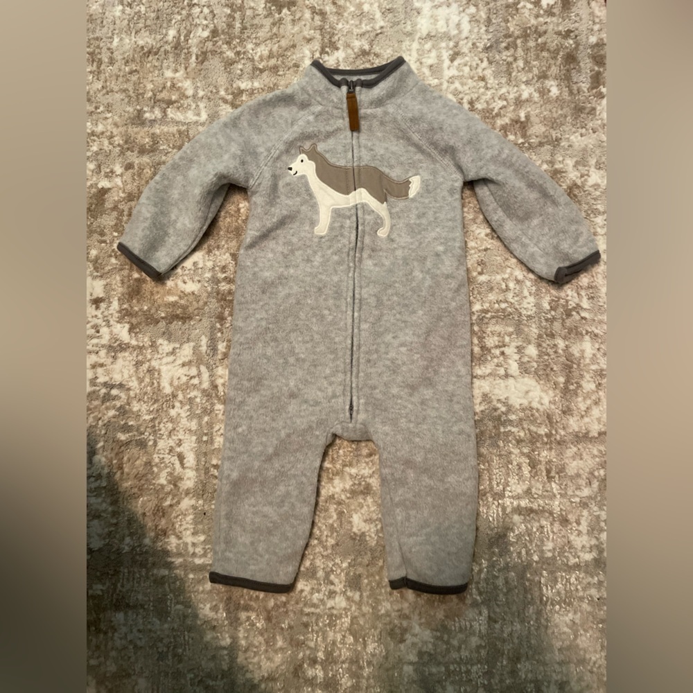 Carter's Gray Cozy Fleece Footie with Wolf Graphic size 6M